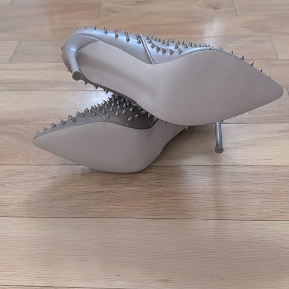 Steve Madden | Vapor Mocha Ankle Booties | Spike Heel | Size 7 - Picture 4 of 7
